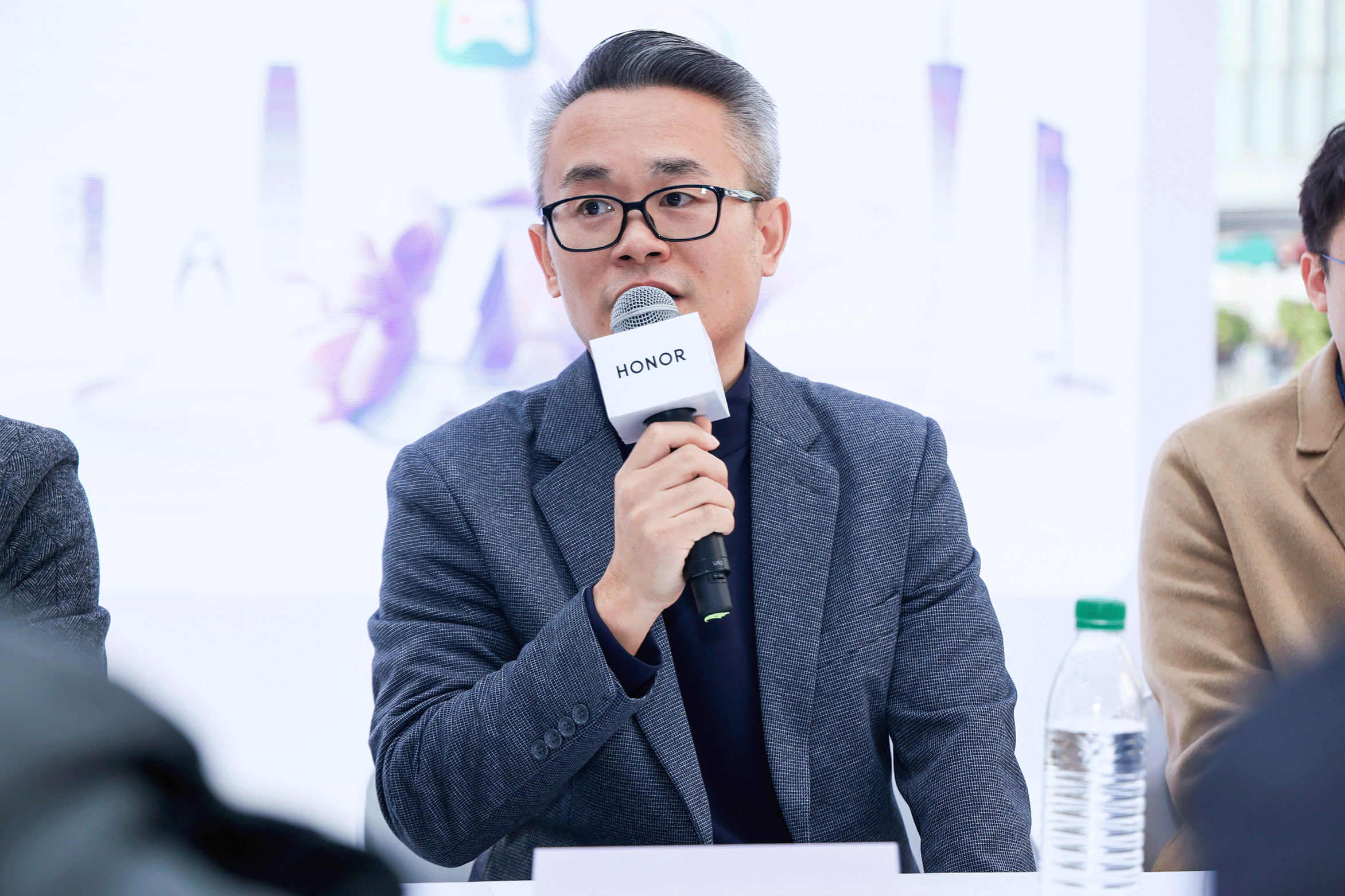 2024年AI加持的荣耀互联网服务 究竟能带来哪些可能？