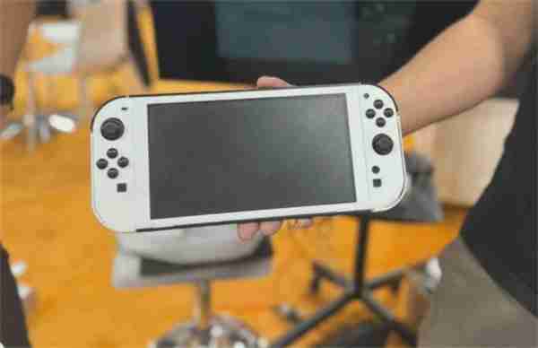 Switch2模型机V字充电桩曝光